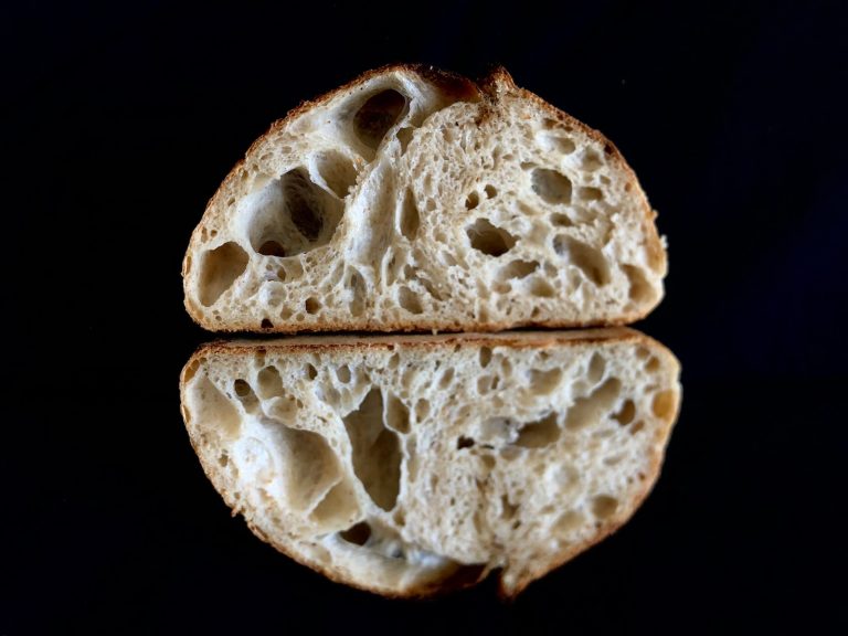 close up photo of bread